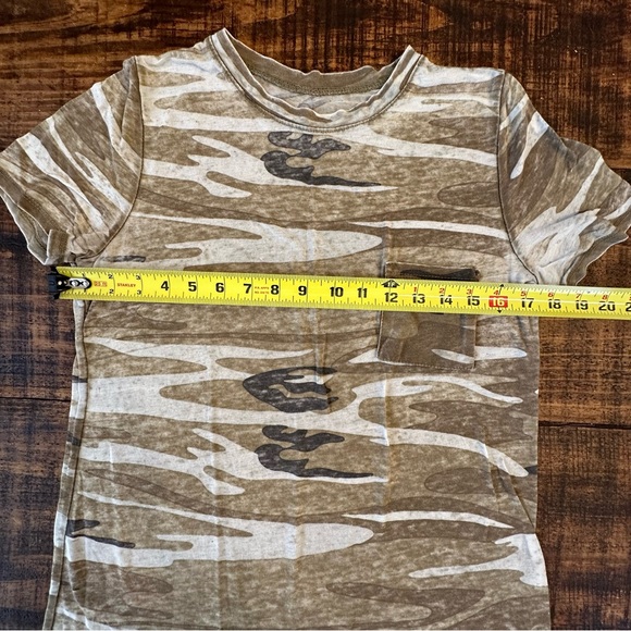 LOL Vintage Camo Tee- EUC - Picture 4 of 5